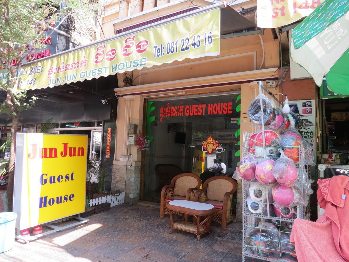 Jun Jun Guesthouse พนมเปญ ภายนอก รูปภาพ